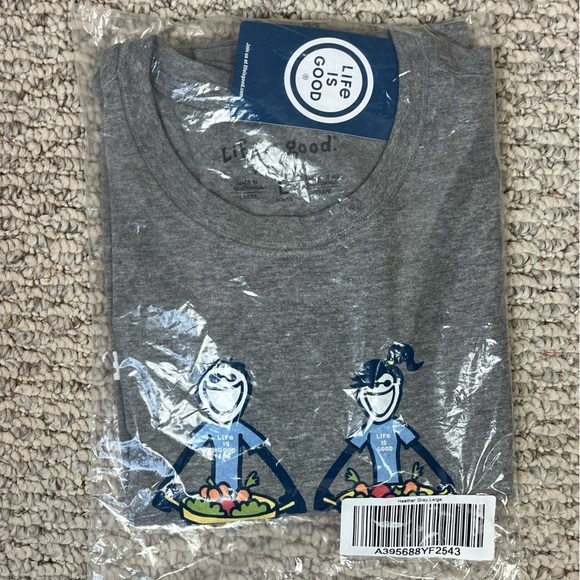 NWT LIFE IS GOOD T-Shirt Gray Foodies Working Together Large - Picture 1 of 14